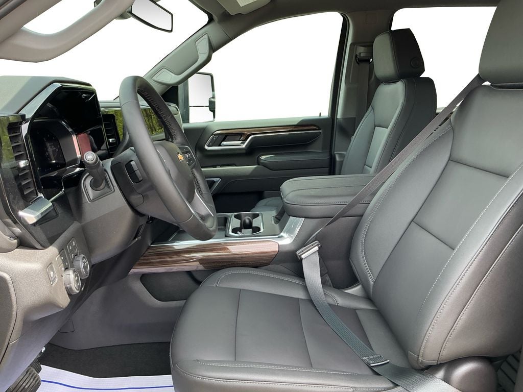 2026 Chevrolet Silverado 2500 HD LT - Photo 9