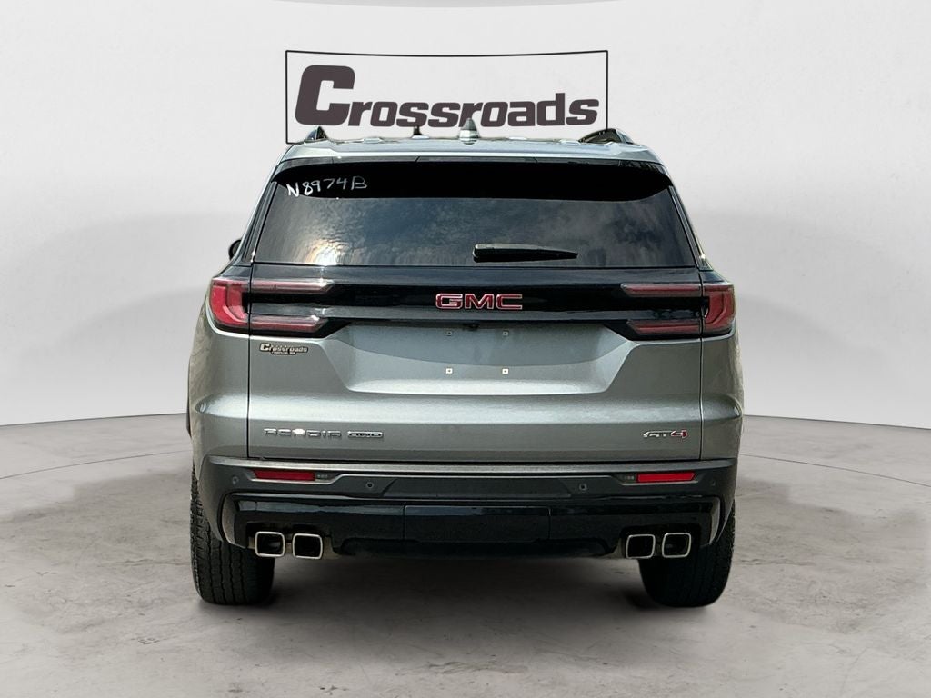 2024 GMC Acadia AT4