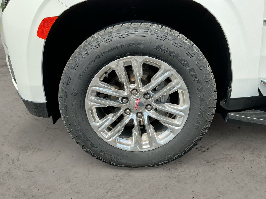 2024 GMC Yukon XL SLT