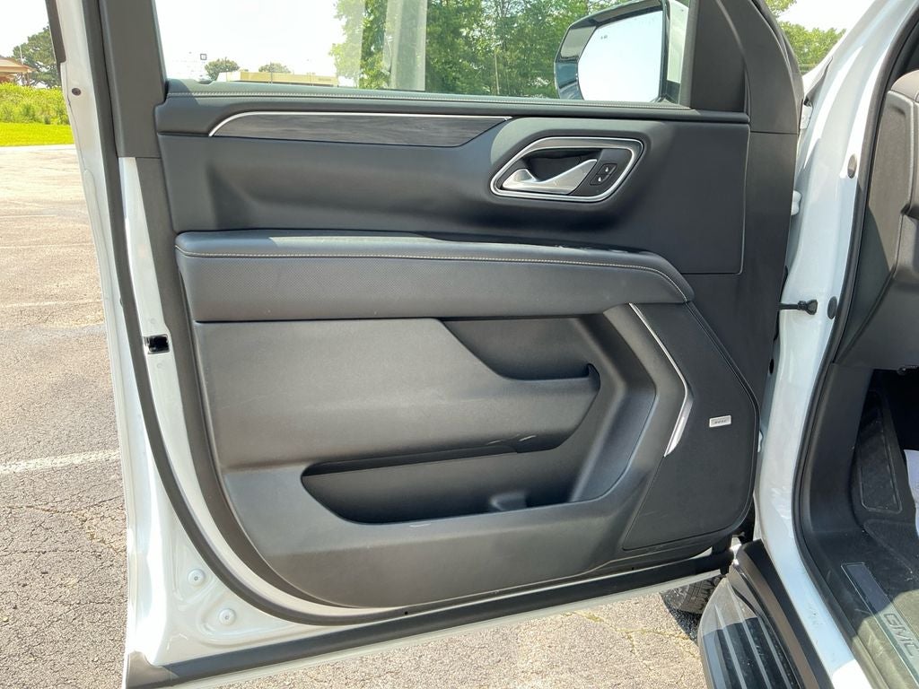 2024 GMC Yukon XL SLT