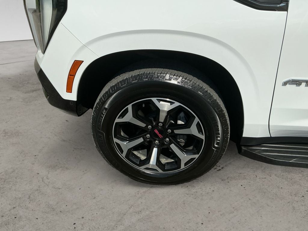2025 GMC Yukon XL AT4