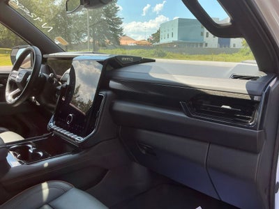 2025 GMC Yukon XL AT4
