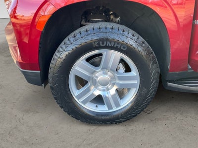 2023 Chevrolet Suburban LS