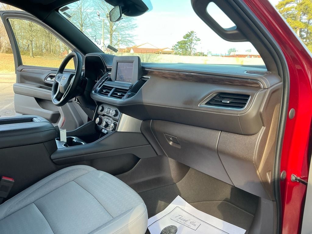 2023 Chevrolet Suburban LS