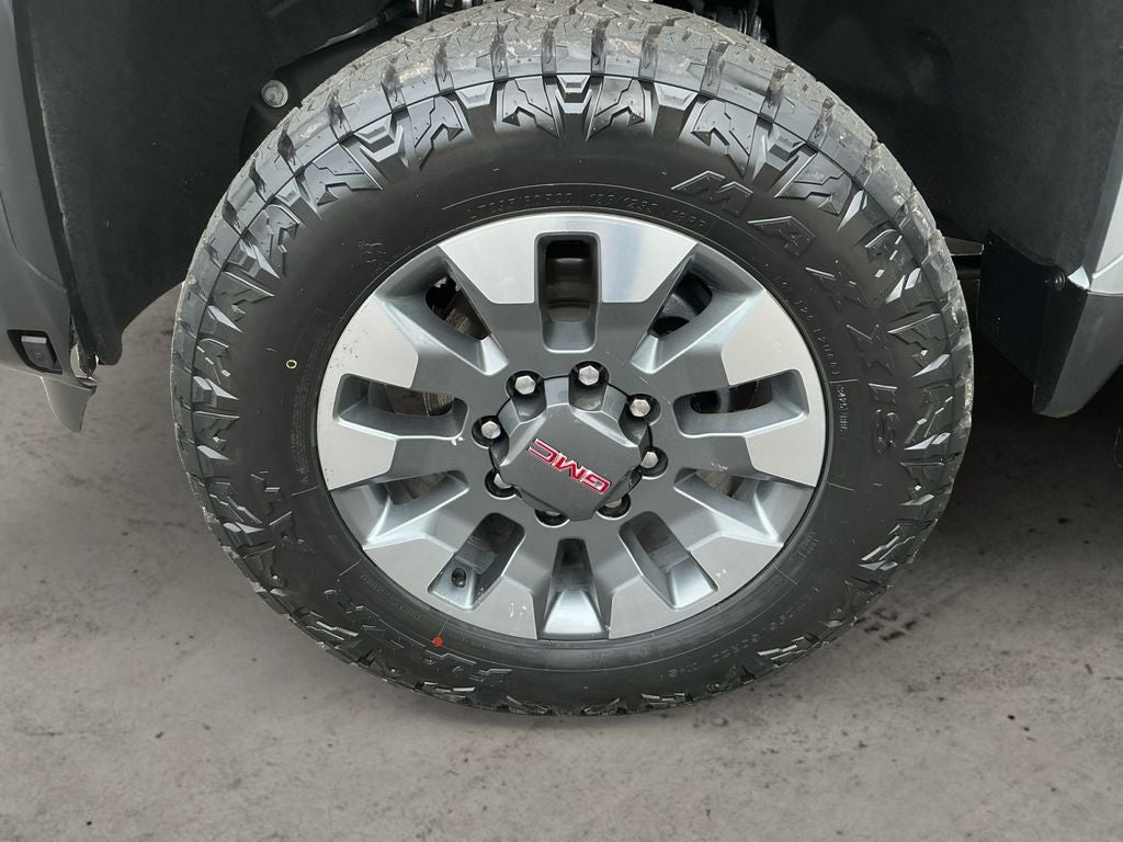 2025 GMC Sierra 2500 HD AT4