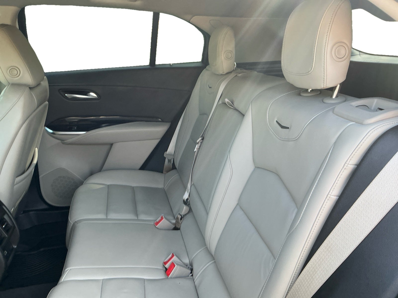 2022 Cadillac XT4 AWD Premium Luxury