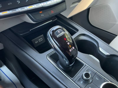2022 Cadillac XT4 AWD Premium Luxury