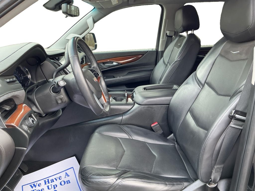 2019 Cadillac Escalade Luxury