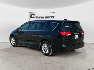 2024 Chrysler Voyager LX